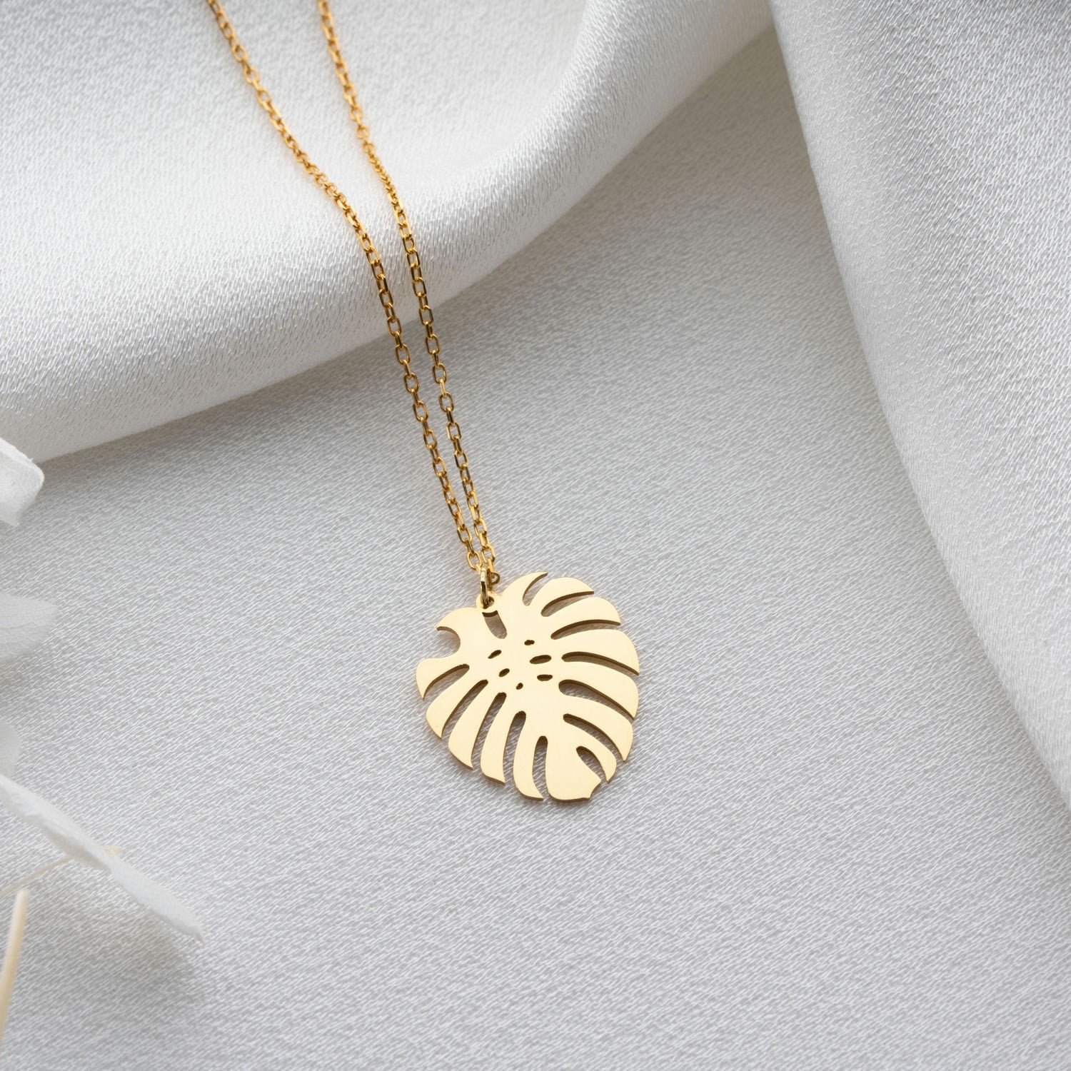 Urban Jungle Monstera Leaf Necklace